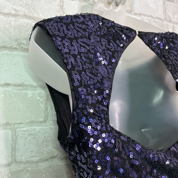 Caché Purple Sequin Fitted Black Dress - Picture 5 of 14